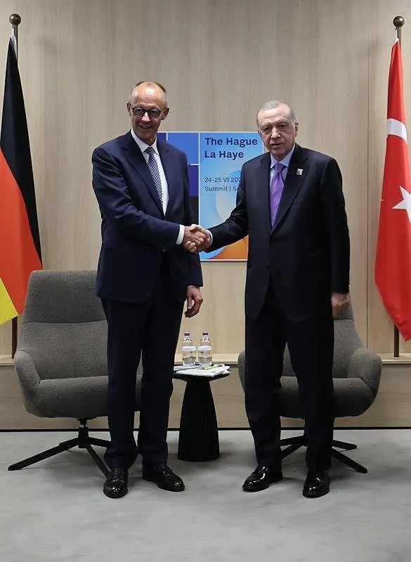 Erdoğan'dan NATO diplomasisi: İngiltere ve Almanya liderleriyle görüştü!