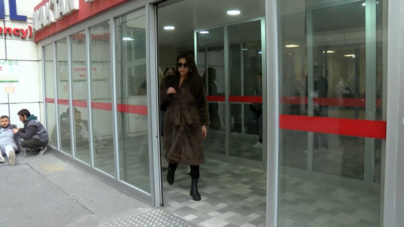 Gözaltına alındılar! Spikerlerin sağlık kontrolündeki ilk görüntüleri ortaya çıktı