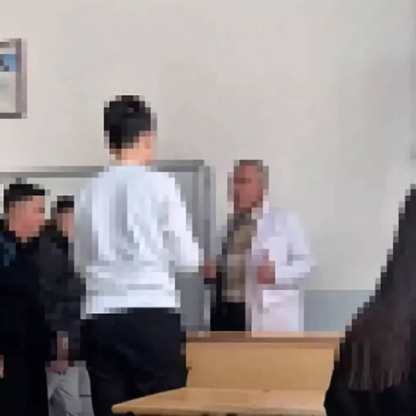 Öğrencilerin alayına karşı öğretmenden fedakar tutum: "Hepsini çok seviyorum" - Resim : 2