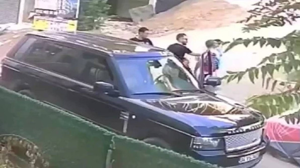 Çocuklarının önünde darp edilen baba konuştu: “Benden zorla özür diletti” - Resim : 2