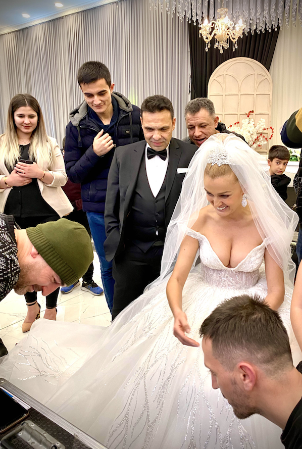 Tuğba Özay ile Okan Karacan rol gereği evlendi