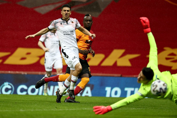 Übeyd Adıyaman'dan "şikeci" suçlamalarına duygusal tepki