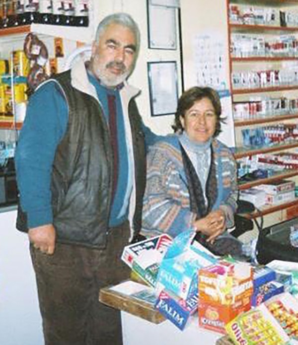 Bakkal karı koca dükkanlarında öldürüldü!