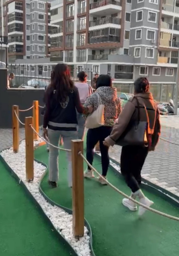 Zil sistemiyle denetimden kaçmışlar! Edirne’de masaj salonlarına fuhuş baskını