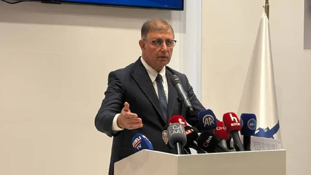 Cemil Tugay’dan çelişkili hamle: “Makam odası yok” demişti, ama kendine 3 katlı konak seçti! - Resim : 2