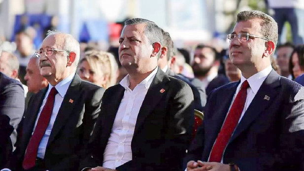 Özel'i Kılıçdaroğlu korkusu sardı: İmamoğlu'na sarıldı: "CHP üstüne beton dökmez" - Resim : 2