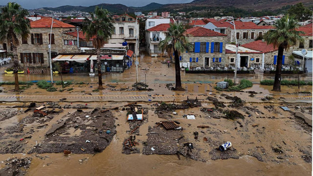 Nedir bu İzmir'in çektiği... Belediye sınıfta kalmaya devam ediyor - Resim : 3