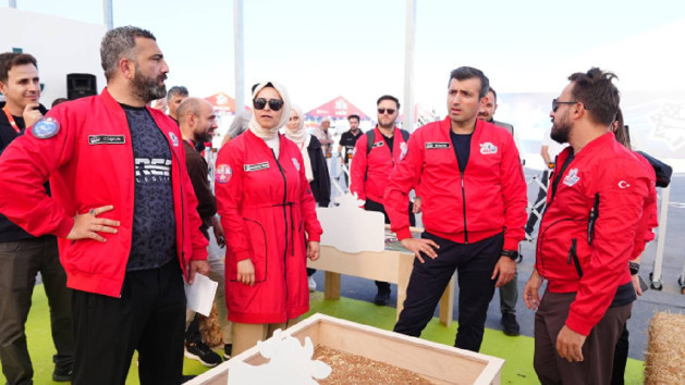 Selçuk Bayraktar’dan gençlere çağrı: “Ufkunuzu gökyüzüyle daraltmayın” - Resim : 2