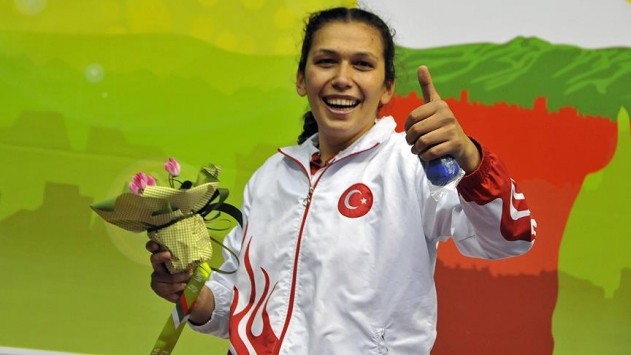 Kadınlar Dünya Boks Şampiyonası'nda 4 madalyayı garantiledik - Resim : 4