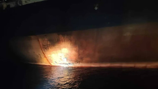 İşte o an! Ukrayna paylaştı: VIRAT Gemisine drone saldırısı kamerada - Resim : 2