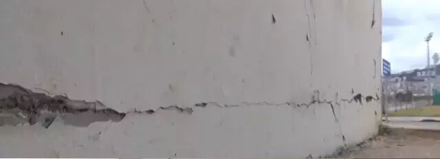 Süper Lig devinin stadı alarm veriyor: Korkutan görüntüler! - Resim : 2