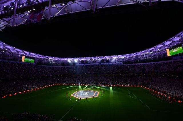Alman taraftarların yaptığı pes dedirtti! Tüpraş Stadyumu'ndaki saygısızlığa Beşiktaşlılardan tepki yağıyor - Fotoğraf: 2