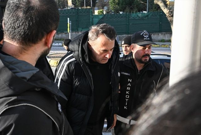 Fikret Orman, Burak Elmas, Hakan Sabancı ve Didem Soydan... Uyuşturucu soruşturmasında gözaltına alınan ünlüler adliyede ilk kez görüntülendi! - Fotoğraf: 2