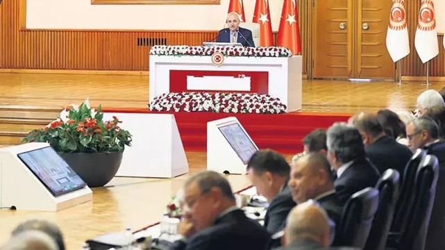 Komisyon kararını verdi! İmralı'ya gidiliyor: Hangi parti ne oy verdi - Resim : 2