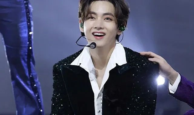 BTS yıldızı Kim Taehyung Türk çikolatasını dünyaya duyurdu! 13 saniyede stoklar eridi, Kore’den 25 konteyner sipariş geldi - Fotoğraf: 6