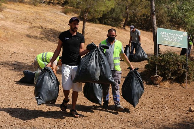 Sosyetenin gözde koyunda çıkan çöpler şaşırttı! - Resim : 3