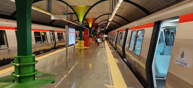 Bayramda ulaşım ücretsiz olacak: Köprü, otoyol ve toplu taşıma 5–9 Haziran tarihleri arasında ücretsiz hizmet verecek