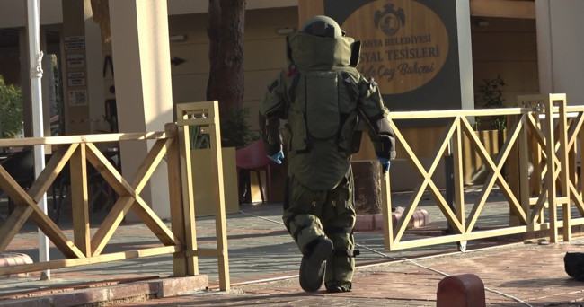 Alanya’da şüpheli valiz paniği: İçinden kıyafet çıktı