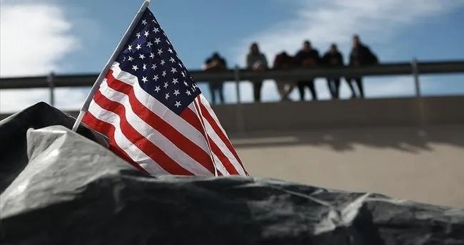 Trump'ın korktuğu başına geldi! 2019'dan sonra bir ilk: ABD’de hükümet kapandı! 750 bin çalışan ücretsiz izne çıkabilir