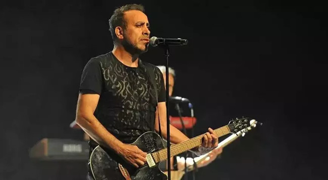 Haluk Levent sevenlerini korkuttu: Konser sonrası hastaneye kaldırıldı! Son sağlık durumu nasıl?