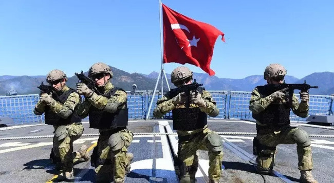 Alarma geçtiler... Yunanistan'dan itiraf gibi hamle! "Türkiye ile aramızdaki açığı kapatmalıyız" diyerek Ukrayna'ya tutundular...