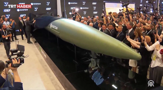 AK Parti Kadın Kolları'ndan CHP'ye füze göndermesi: Siz heykel açıyorsunuz, biz Tayfun Blok-4!