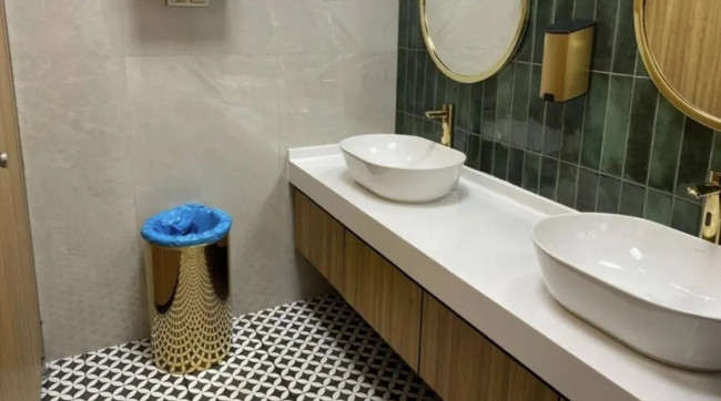 TBMM’de yeni dönem başladı: Vekiller için ağız bakım suyu makinesi dikkat çekti! - Resim : 2