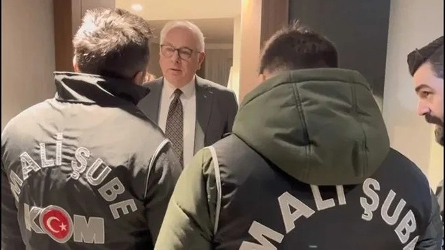 CHP'li Beykoz Belediye Başkanı Alaattin Köseler’in 'tanımıyorum' savunması çöktü! Eski çalışanlar Köseler'i yalanladı...