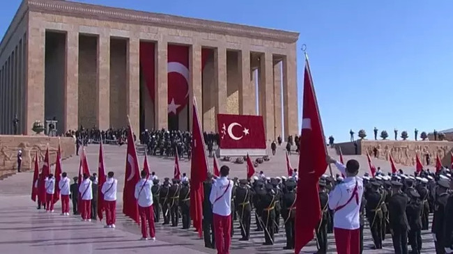Türkiye Cumhuriyeti 102 yaşında... Cumhurbaşkanı Erdoğan ve devlet erkanı Anıtkabir'de! - Resim : 4