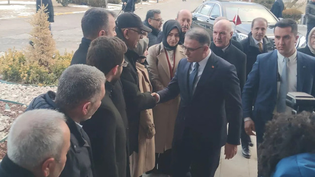 Van Büyükşehir Belediye Başkanı Abdullah Zeydan görevden alındı! İşte yerine görevlendirilen kişi...