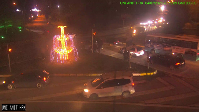 Erzurum’da fren faciası: Kamyonet 6 aracı biçti, 8 yaralı - Resim : 2