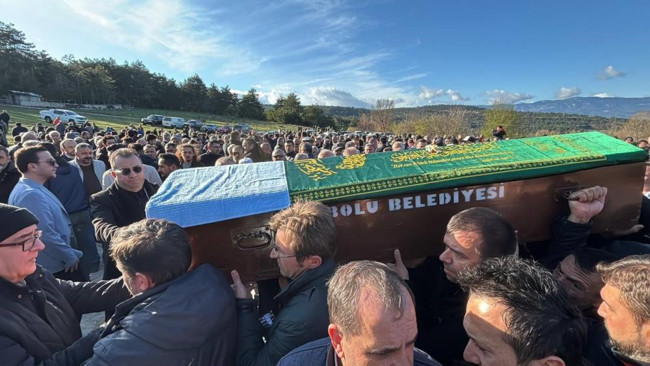 Bolu’da Off-Road kazasında hayatını kaybeden Burhan Turan son yolculuğuna uğurlandı - Resim : 3