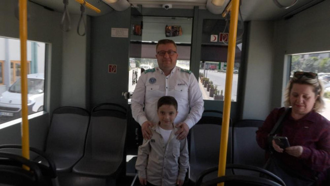 Bursalı Mehmet Eren’in 23 Nisan hayali gerçek oldu: 10 yaşında metro sürdü - Resim : 3