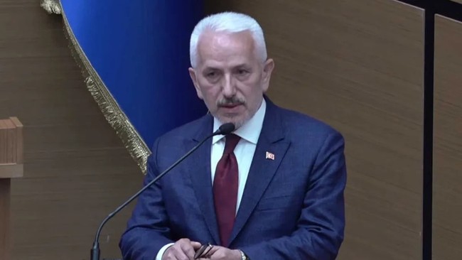 Ucuz siyaset numaraları… AK Parti Üsküdar meclis üyesi Ekrem Baki’nin istifası kime ne yazar?