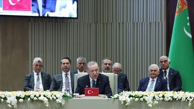 Erdoğan Türk dünyası zirvesi için Budapeşte’de! Gündem: Kurumsal birlik, yeni belgeler, ortak vizyon… - Resim : 4