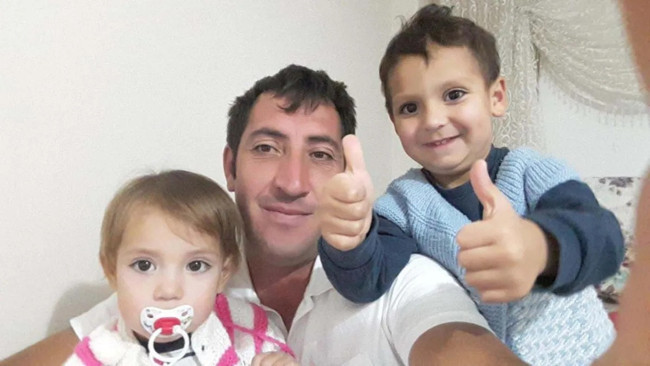 Orman şehidi Eyüp Dereli’nin cenazesinde oğlunun feryadı yürek yaktı: Baba ben sensiz ne yapacağım? - Resim : 4