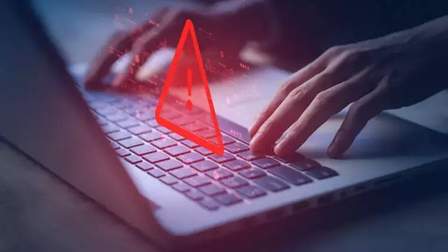 E-imza skandalı büyüyor: Sahte diploma çetesi 400 akademisyen atamış, ölü avukatların kayıtları silinmiş!