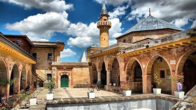 Ankara kulisleri hareketli: Bahçeli’den 29 Ekim’de tarihi çıkış bekleniyor! Terörsüz Türkiye'den sonra Alevi açılımı için düğmeye basıldı