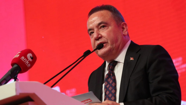 CHP'li Antalya Büyükşehir Belediyesi'ne yeni rüşvet operasyonu! 20 şüpheli için gözaltı kararı! Aralarında Muhittin Böcek'in gelini de var