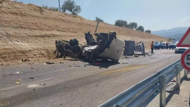 Mersin Mut’ta yolcu otobüsü kamyonla çarpıştı: Çok sayıda ölü ve yaralı var