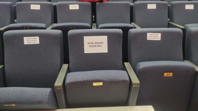 CHP'de kurultay başladı: Özgür Özel tek aday! Kılıçdaroğlu'nun ismi koltuğa yazılmadı... - Resim : 2