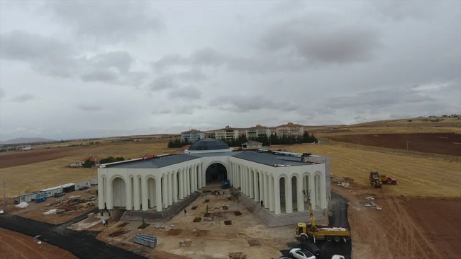 Alevi derneklerinden Hacıbektaş'taki Cemevi Külliyesi'ne tepki! Birlik ve kardeşlik vurgusuyla açılıyor, tartışmalar büyüyor... - Resim : 3