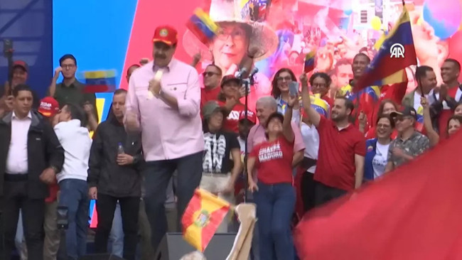 Gerilim tırmanırken Maduro'dan danslı mesaj! Trump'a anlayacağı dilden cevap verdi...