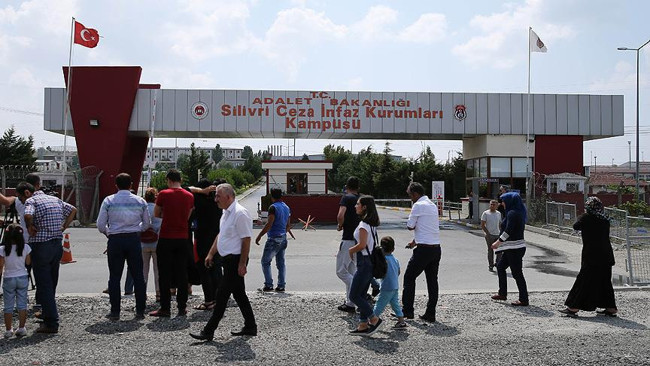 Cezaevlerinde tahliye süreci resmen başladı: Adalet Bakanı Tunç’tan 11. Yargı Paketi açıklaması! Kimler yararlanacak, kimler kapsam dışı?