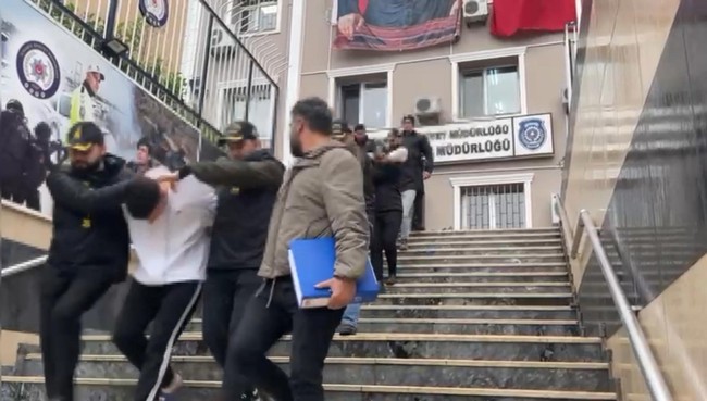 Şişli’de gece kulübü önünde kanlı hesaplaşma kamerada: 1 ölü, 1 yaralı - Resim : 3