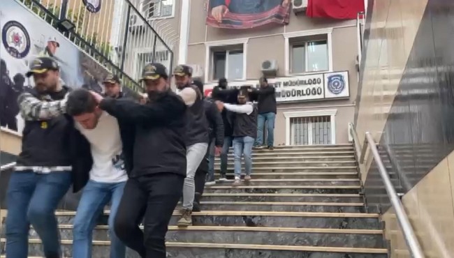 Şişli’de gece kulübü önünde kanlı hesaplaşma kamerada: 1 ölü, 1 yaralı - Resim : 4