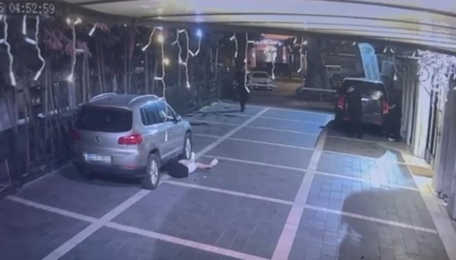 Şişli’de gece kulübü önünde kanlı hesaplaşma kamerada: 1 ölü, 1 yaralı - Resim : 2