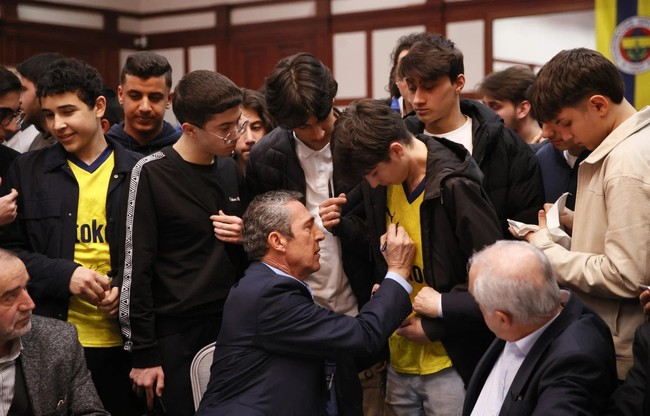 Hayırdır İnşallah... Ali Koç, İlim Yayma Cemiyeti ve imam hatiplilerle iftarda buluştu - Resim : 4