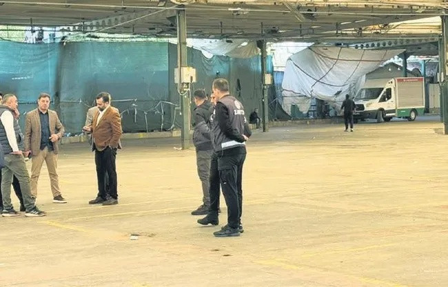 CHP’nin milyarlık pazar tezgahı planı çöktü: Esnaf rant operasyonunu bozdu!