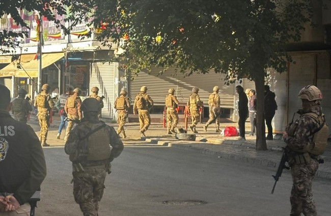 13 polisimiz şehit olmuştu! Bombalı saldırıyla ilgili DEM Parti Iğdır İl Başkanı Mehmet Selçuk gözaltına alındı! - Resim : 2